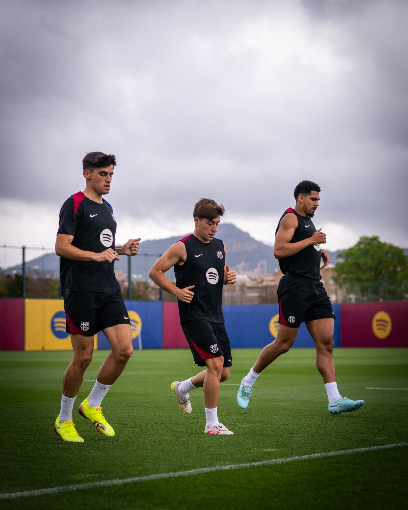 Wow, Deco Akui Barcelona Inginkan Marcus Rashford dan Winger Liverpool