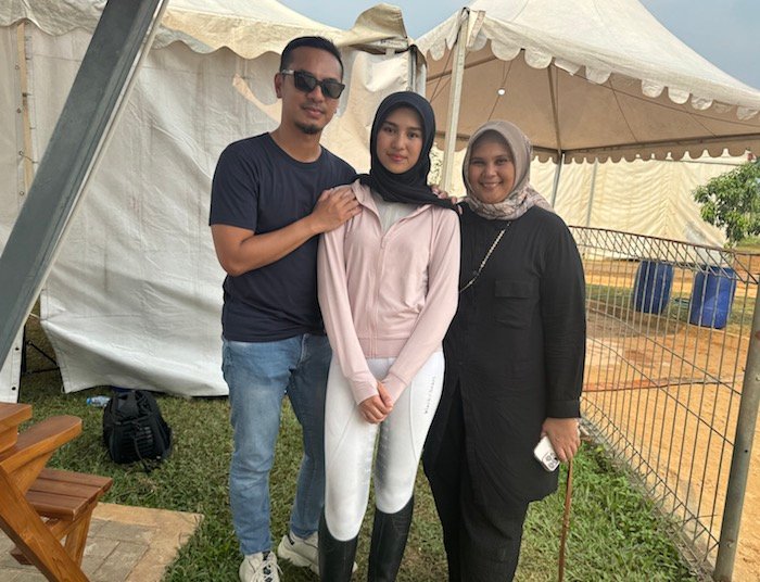 Nareswari Shifa Rebut Piala Presiden Kategori Dressage Kelas Elementary 