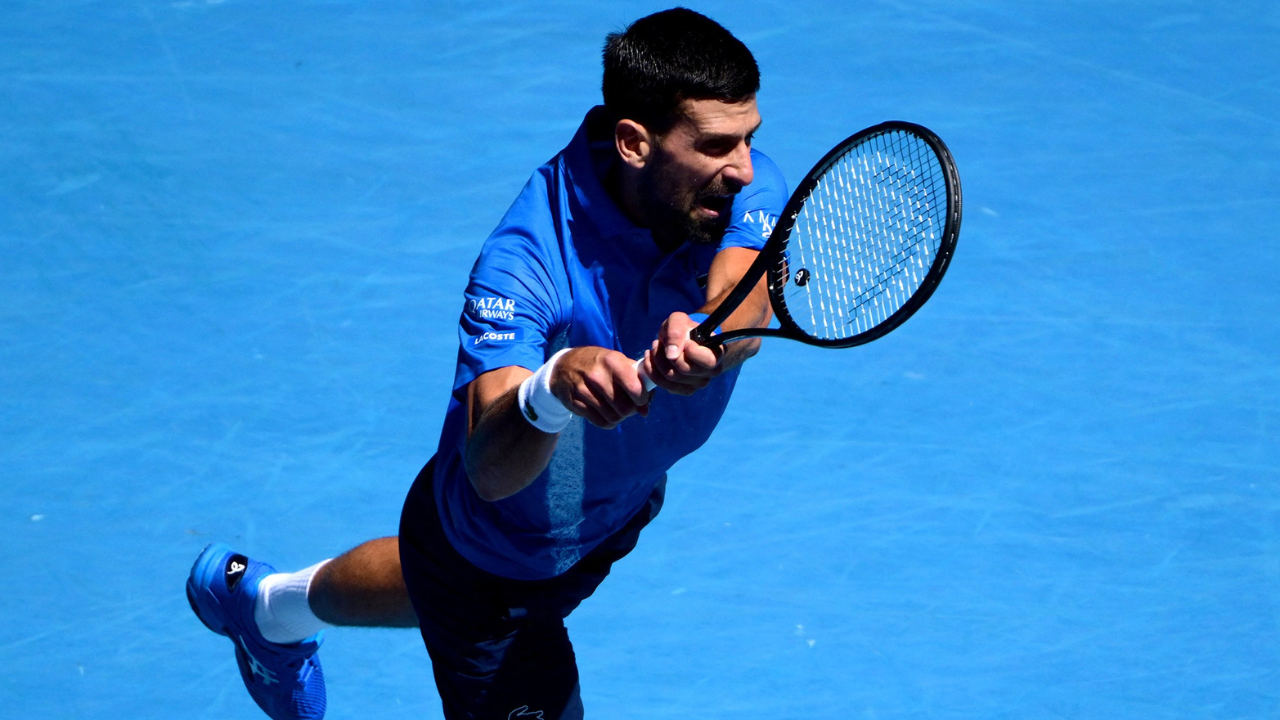 Kasihan, Novak Djokovic Disoraki Penonton Usai Tak Selesaikan Semifinal Australia Open 2025 Karena Cedera