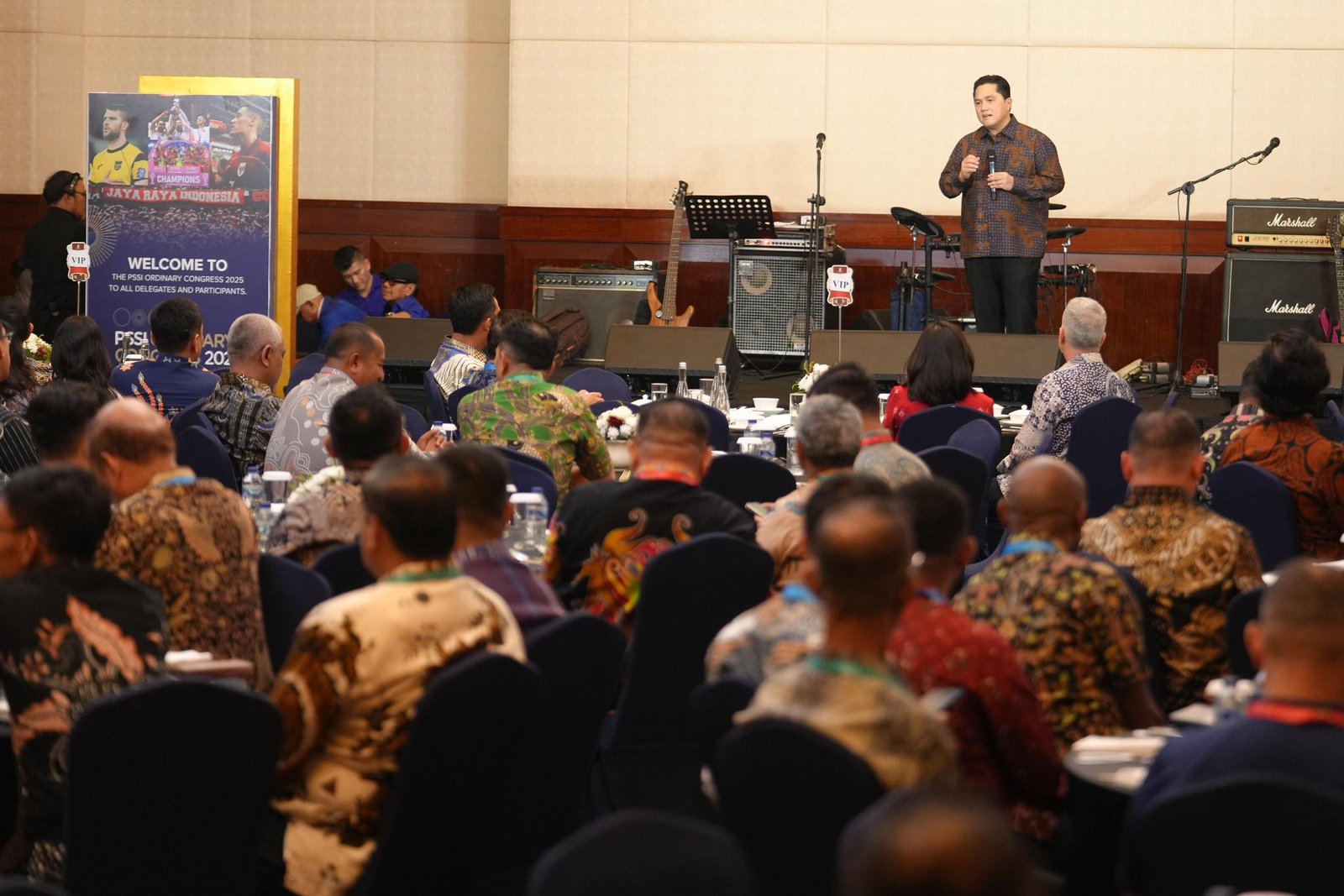 Erick Thohir Ungkap Alasan Suporter Tamu Tetap Dilarang Musim Depan