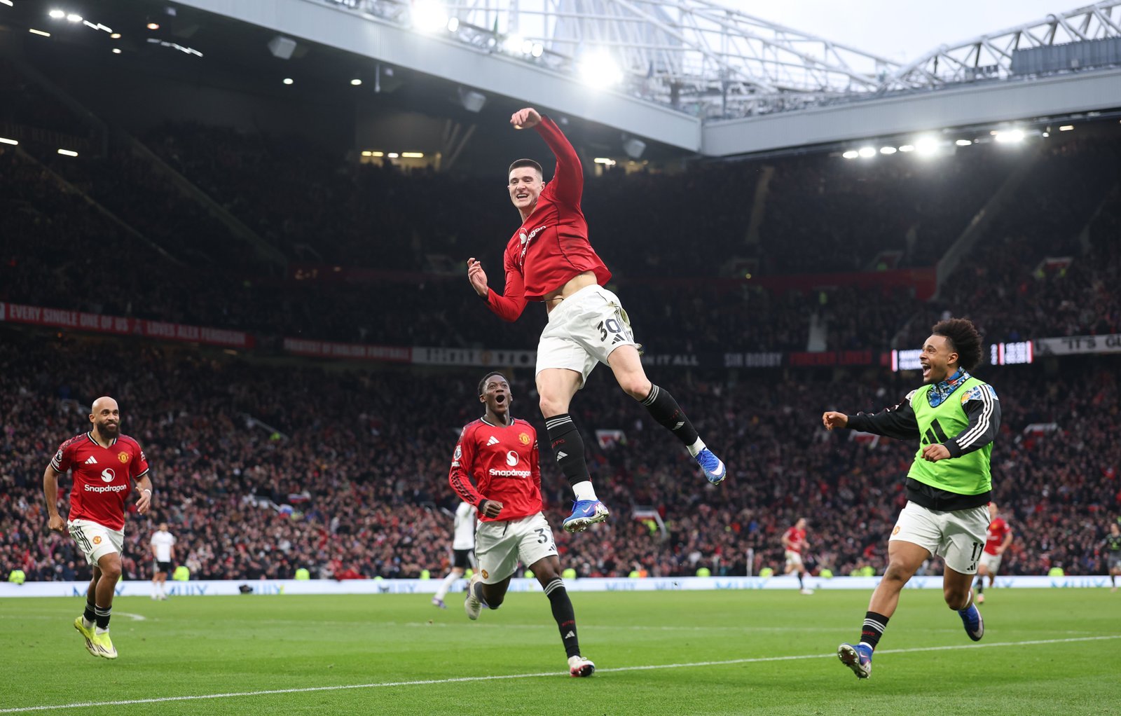 Manchester United vs Fulham 3-2, Michael Carrick Komentari Gol Benjamin Sesko