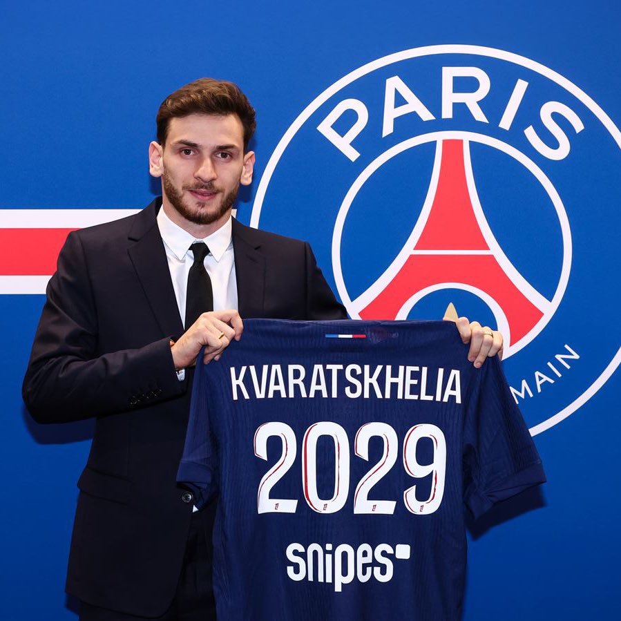 Winger yang Diidamkan Manchester United Resmi Gabung PSG