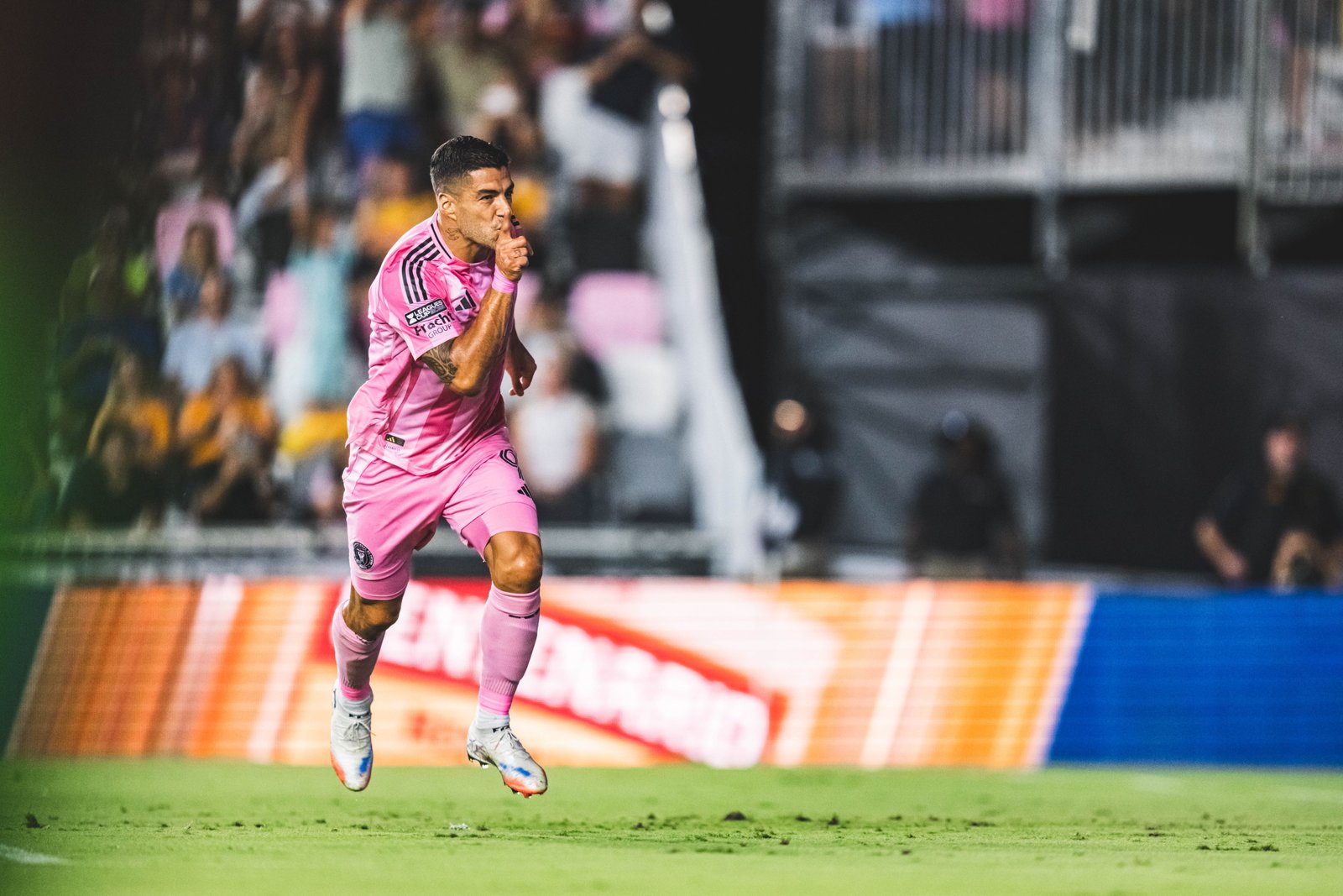 Inter Miami vs Tigres UANL: Tanpa Messi, 2 Gol Penalti Luis Suarez Bawa The Herons ke Semifinal Piala Liga