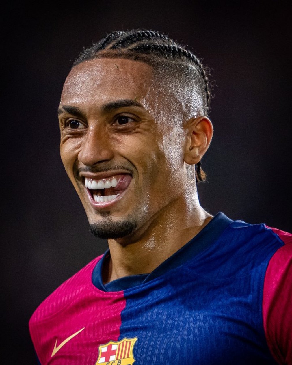 Raphinha Komentari Persaingan Posisi dengan Marcus Rashford di Barcelona