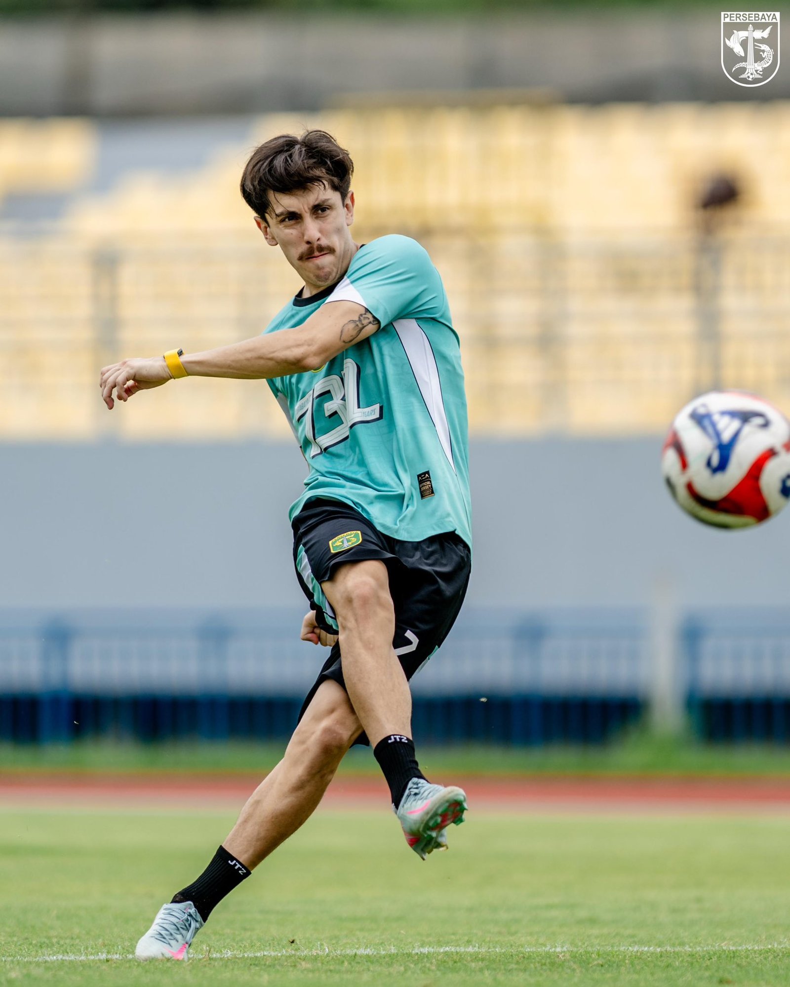 Link Nonton Siaran Langsung Super League: Persik Kediri vs Persebaya