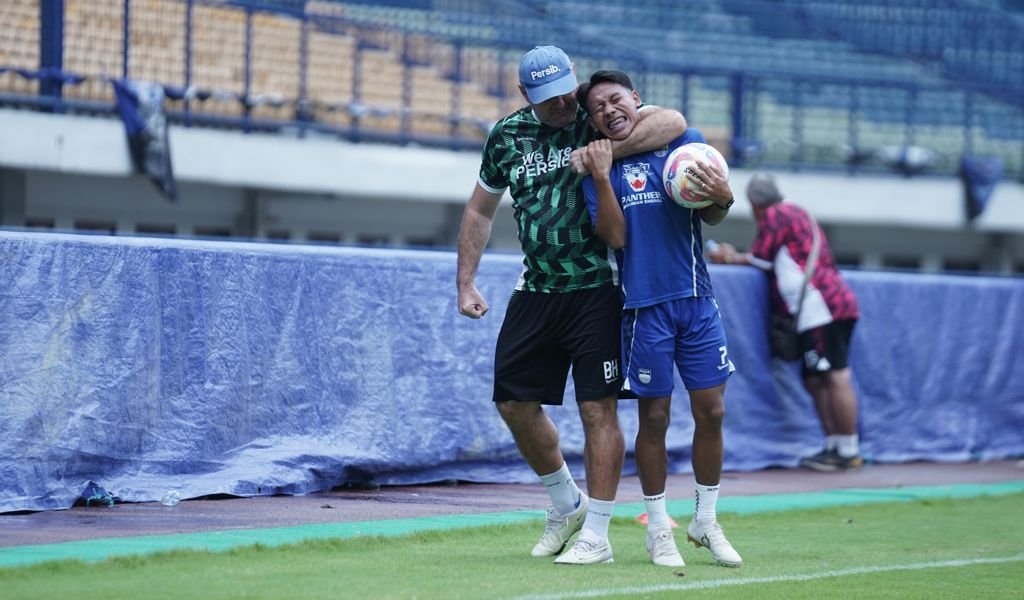 Pesan Pelatih Persib Bojak Hodak untuk Beckham Putra di Timnas Indonesia