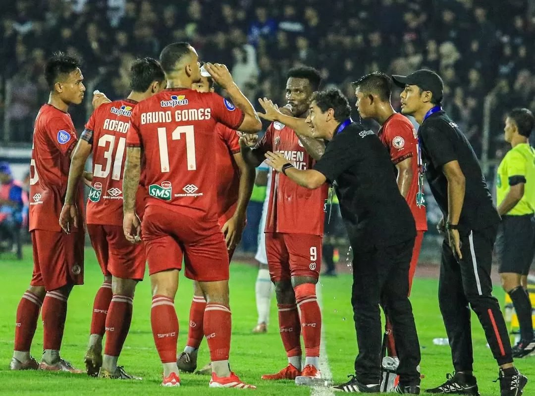 Hasil dan Klasemen Liga 1: Semen Padang Selamat dari Degradasi, Persib Sempurnakan Gelar Juara