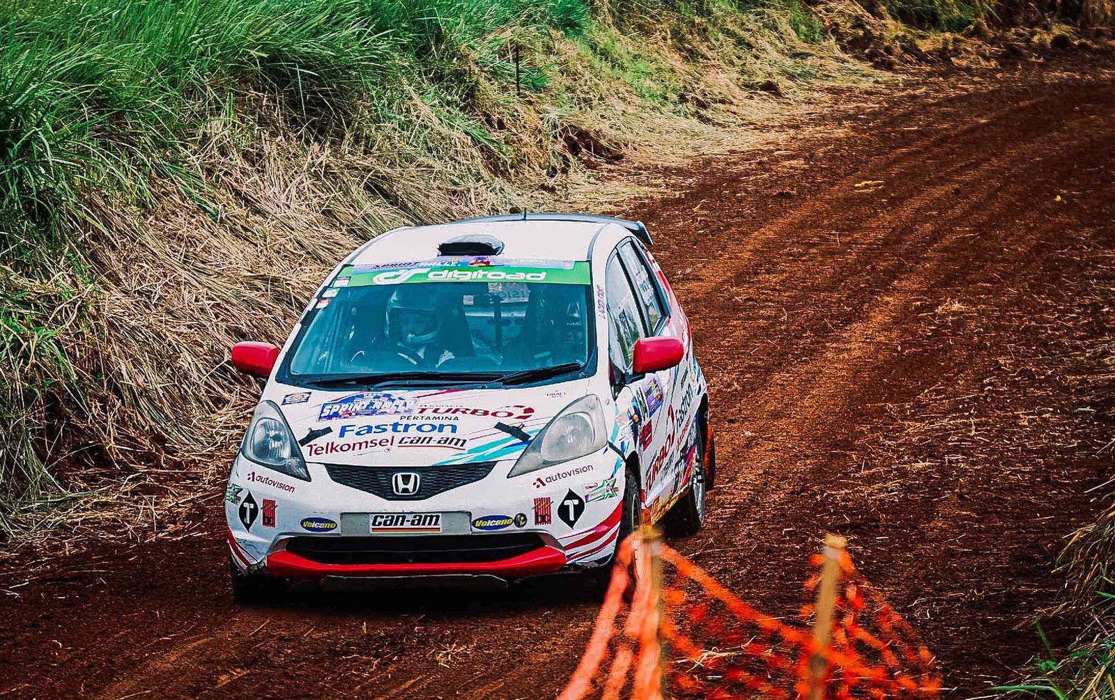 Diva Zahra Tutup Kejurnas Sprint Rally 2025 dengan Hasil Ciamik 