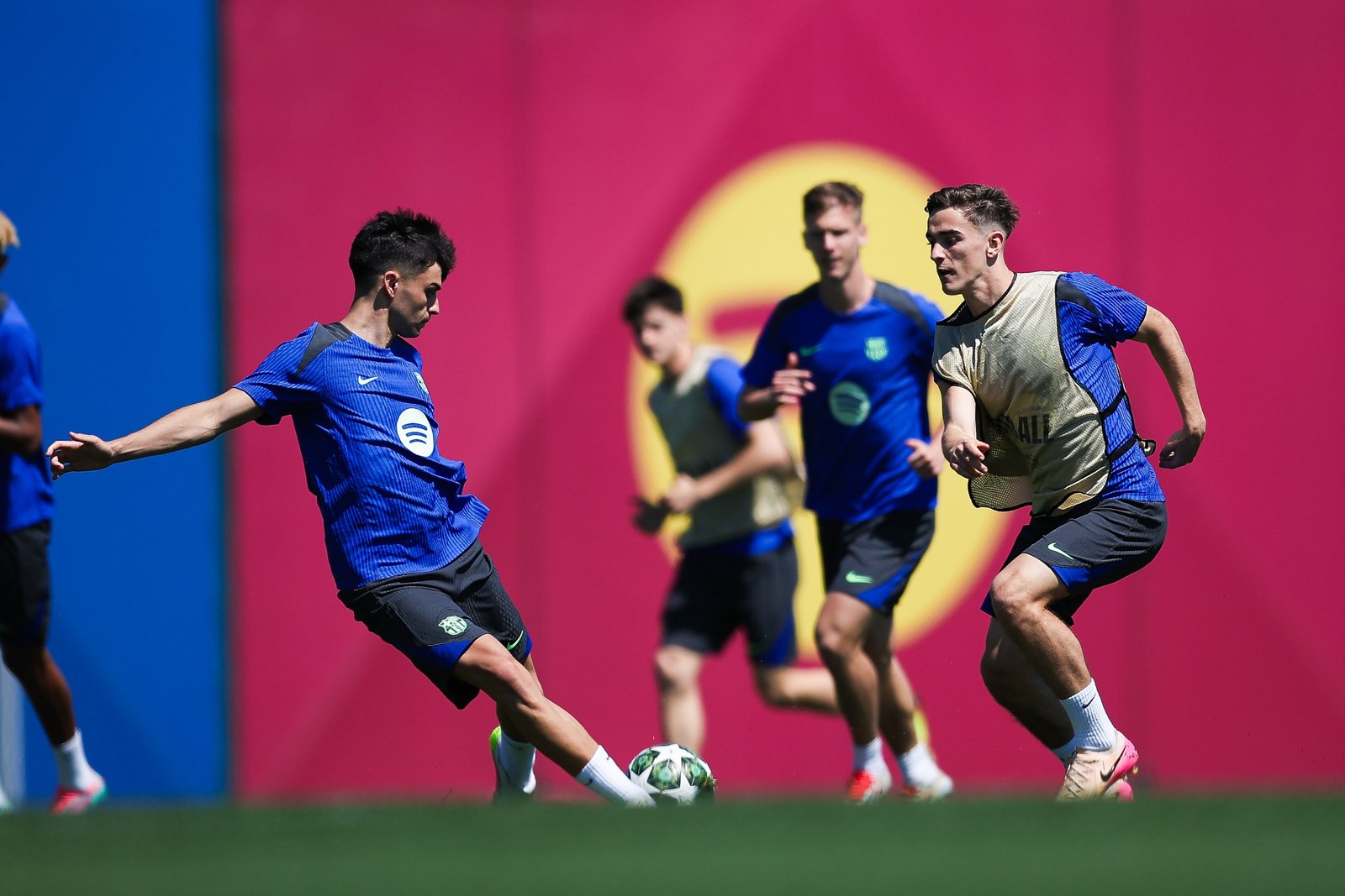 Link Nonton Siaran Langsung Liga Champions: Barcelona vs Inter Milan