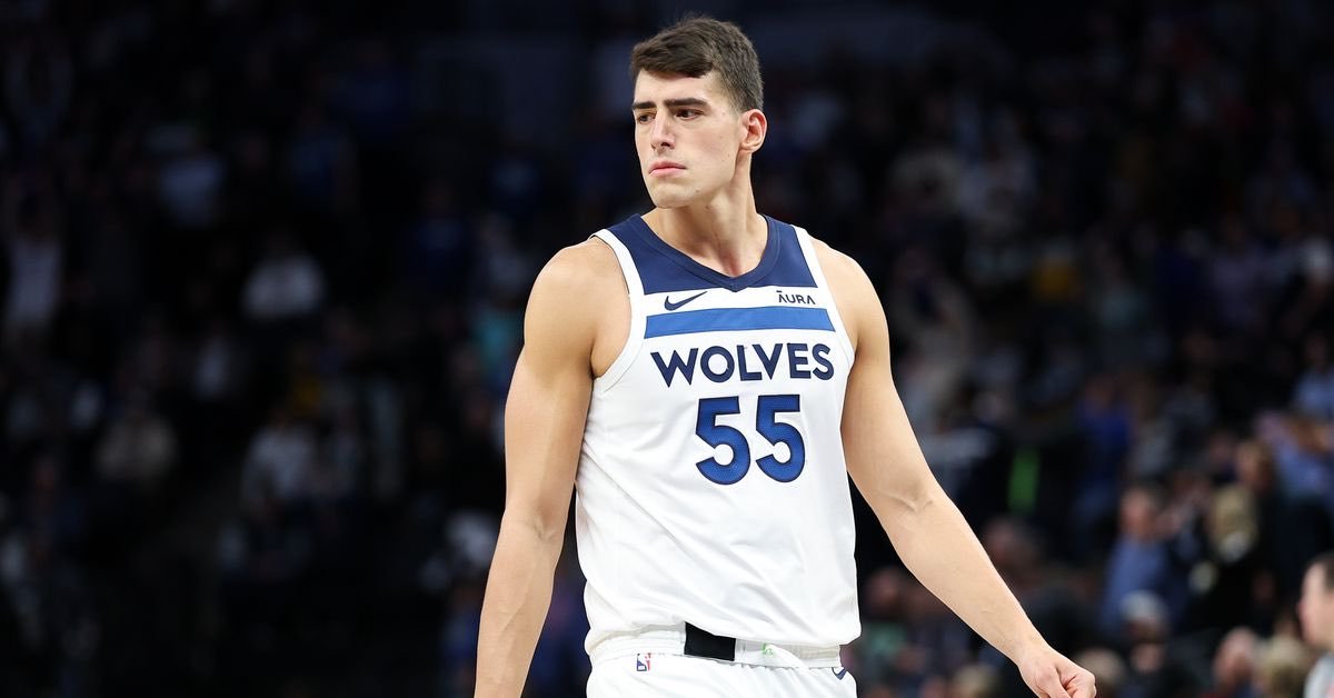 Mengenal Luka Garza, Pemain Timberwolves yang Bisa Lewati Rekor Michael Jordan Luka Doncic di Playoff NBA