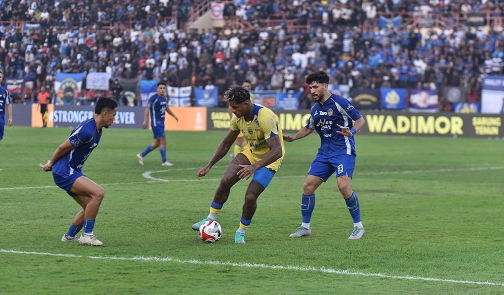 Hasil dan Klasemen Super League: 2 Penalti Gagal, Persib Cuma Imbang Lawan PSIM Yogyakarta