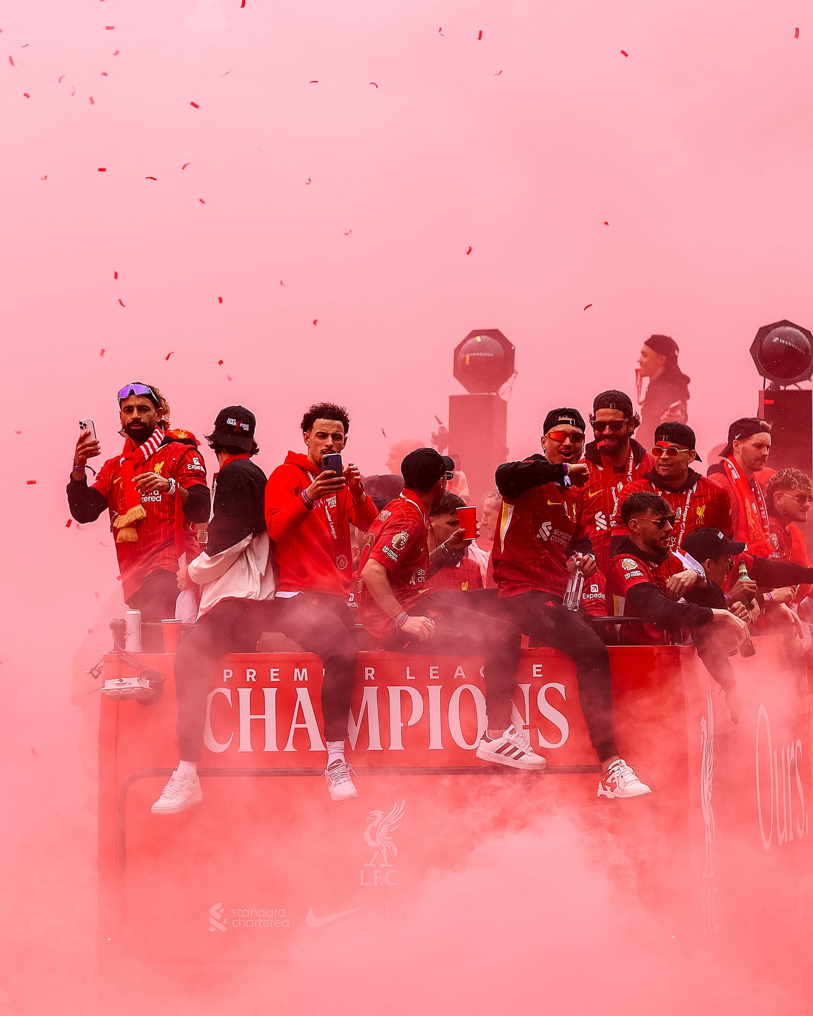Apakah Mobil yang Menabrak Kerumunan Fans Liverpool Aksi Terorisme?