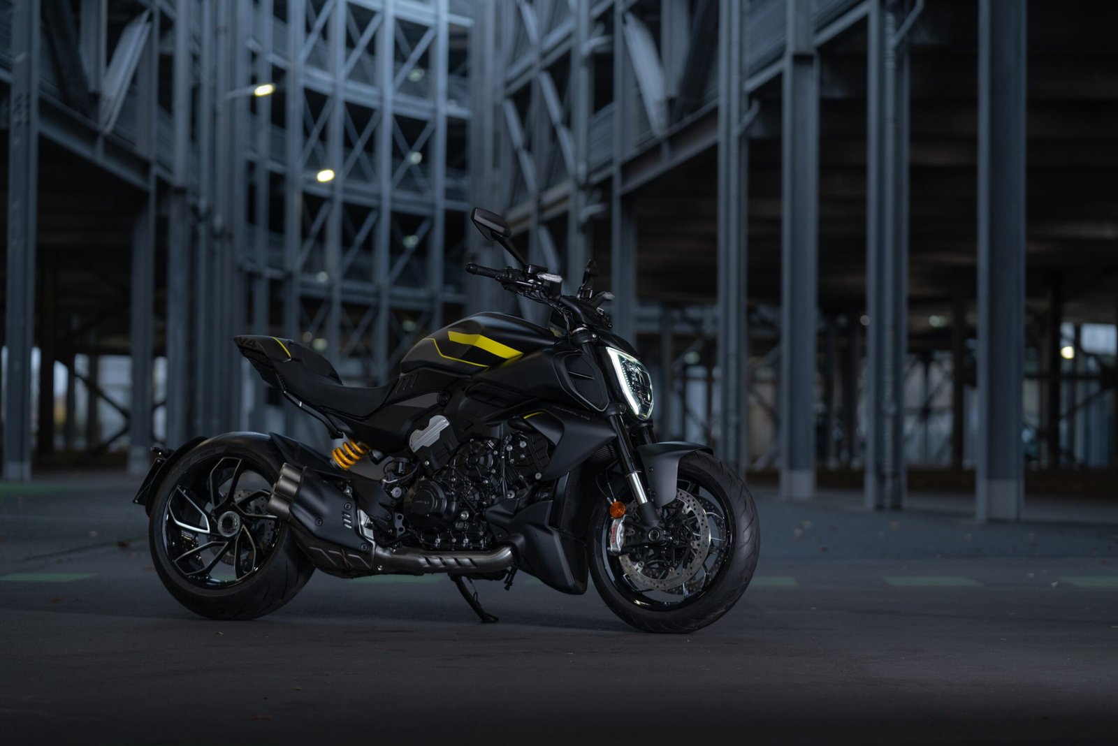 Ducati Rilis Diavel V4 Terbaru Black Roadster, Buat Pecinta Warna Hitam