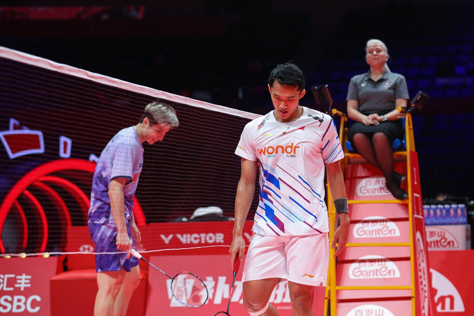 World Tour Finals 2024: Strategi Kurang Mantap, Jonathan Christie Takluk Lawan Shi Yu Qi di Laga Pertama