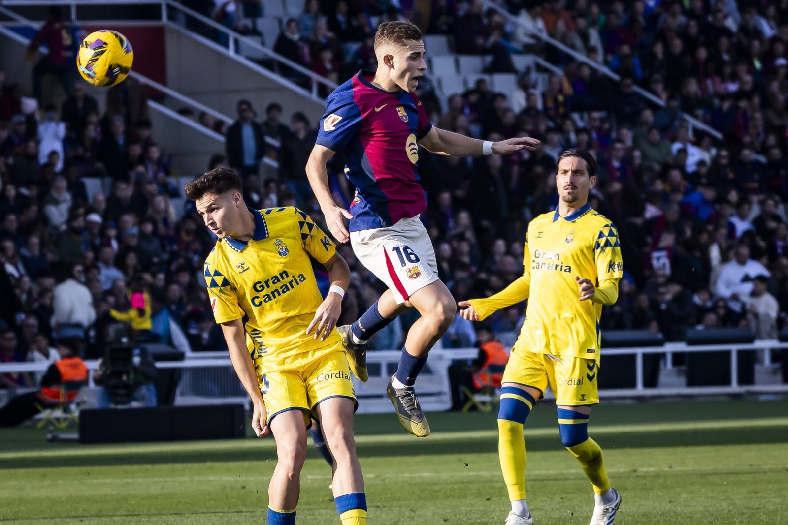 Barcelona Kalah Lawan Las Palmas Saat Ultah ke-125, Hansi Flick Temukan &#8220;Penyakit&#8221; Pemainn