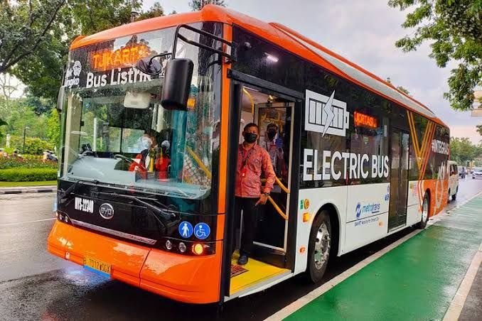 Koridor 2 Sudah Full Elektrik, Transjakarta Pelan-Pelan Bakal Operasikan 200 Bus Listrik