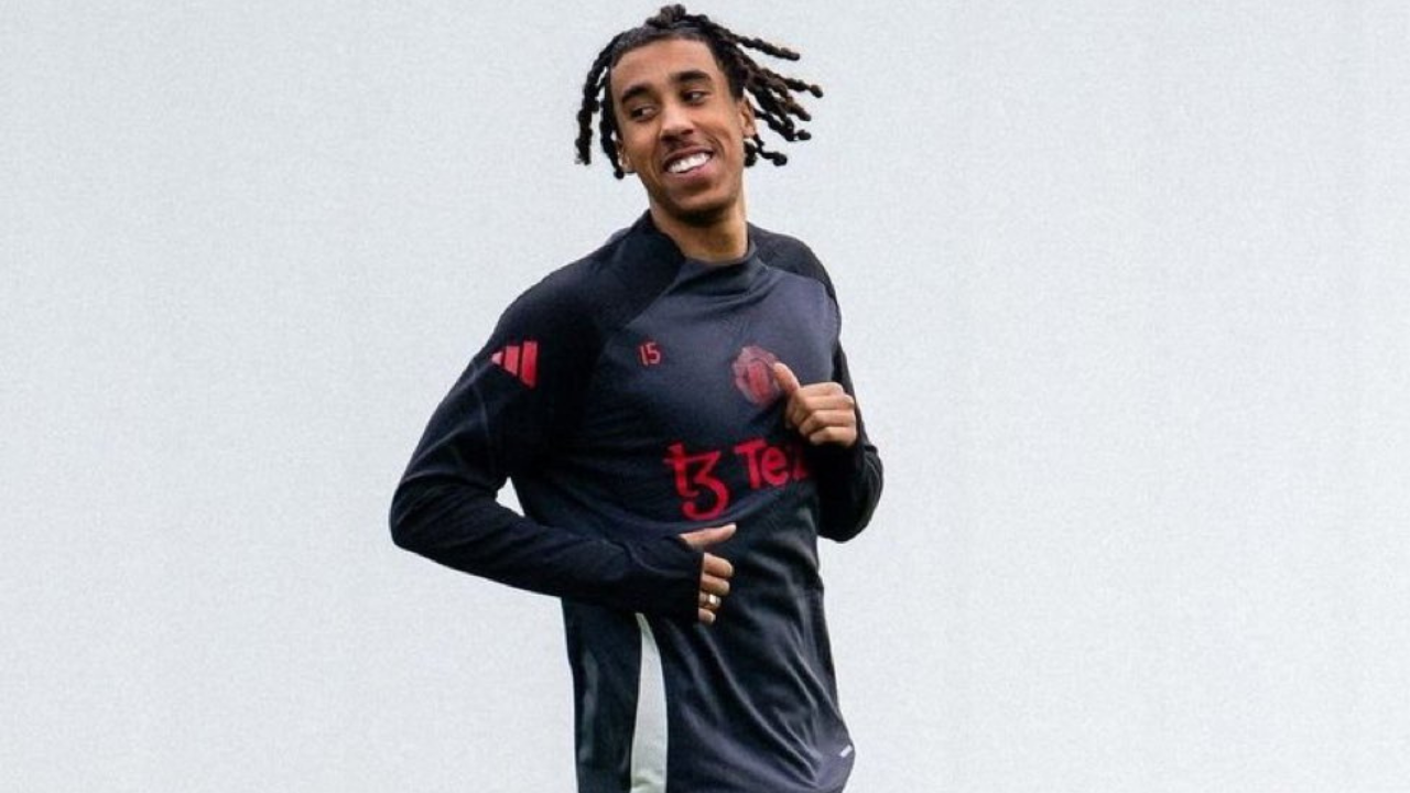 Manchester United vs Everton: Lenny Yoro Segera Debut dengan MU?